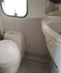 Ford Transit 2.5 TD gemellato 6 posti Ford Transit 2.5 TD gemellato 6 posti