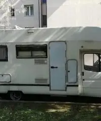 Camper mansardato