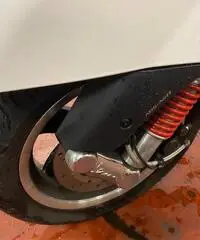 Piaggio Vespa 300 GTS - 2018