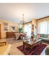 6 Vani Mq 168 Piano 7° Cantina e Posto Auto