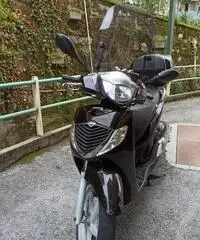 Honda SH 125i Honda SH 125i