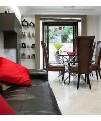 Appartamento con Giardino e Terrazzo