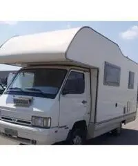 Nissan camper 6 posti, 130.000 km - 1999