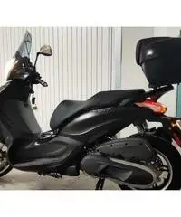 Piaggio beverly 350 police 2019 pari al nuovo Piaggio beverly 350 police 2019 pari al nuovo