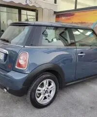 MINI Mini (R56) - 2011