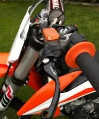 Ktm SXF 250 4 tempi moto cross