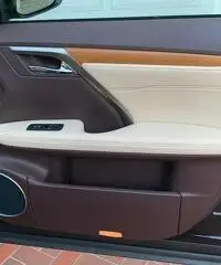 Selling Lexus  RX in good condition