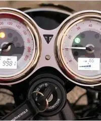 Triumph thruxton 1200