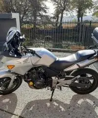 Cbf 600 2005 33k km