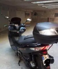 Kymko 300