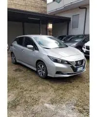 Nissan leaf Nissan leaf