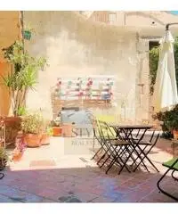 Ortigia, appartamento diviso in due unità