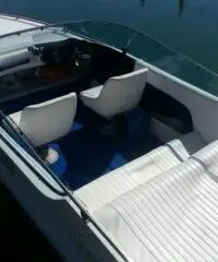 Tullio Abbate Sea Star 21 con motore 350 Mag