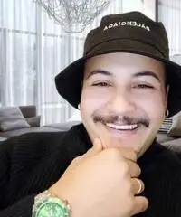 Pizzaiolo pratico e cuoco Pizzaiolo pratico e cuoco