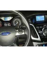 FORD FOCUS TITANIUM 1.6 cc GPL di fabbrica 120 cv