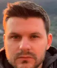 Automunito, pulizie, commesso, cassiere, barista Automunito, pulizie, commesso, cassiere, barista