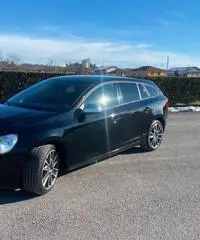 Volvo V60 R-Design