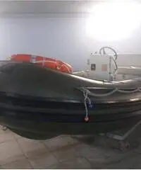Gommone Nova Marine 430 + motore 25 CV Johnson Gommone Nova Marine 430 + motore 25 CV Johnson