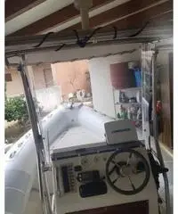 T top in acciaio