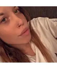 Cameriera e babysitter Cameriera e babysitter