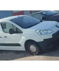 Peugeot partner 1.6 diesel.anno 2009