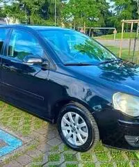 Volkswagen polo 1.4 tdi sportline per neopatentati Volkswagen polo 1.4 tdi sportline per neopatentati