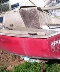 Natante cabinato a vela