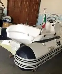 Gommone 4,70 come nuovo Gommone 4,70 come nuovo