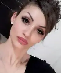 Cameriera, banconista Cameriera, banconista