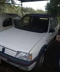Peugeot 205 - 1990