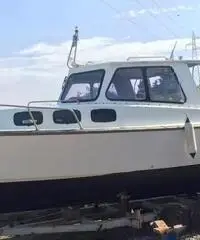 Barca, pilotina tripesce entrobordo