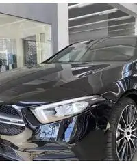 MERCEDES-BENZ A 35 AMG