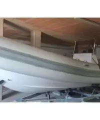 Gommone asso 64