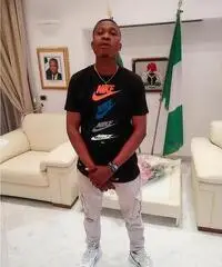 Un simpatico nigeriano con le vibrazioni calde