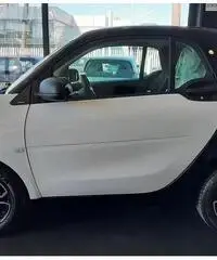 Noleggio smart fortwo 1.0 passion