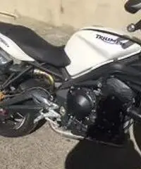 Triumph street 675
