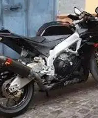 Aprilia RSV4 - 2010