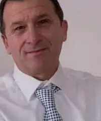 Lavoro dipendente senior Lavoro dipendente senior