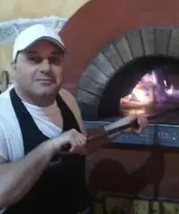 Pizzaiolo michele extra luned. marted Pizzaiolo michele extra luned. marted