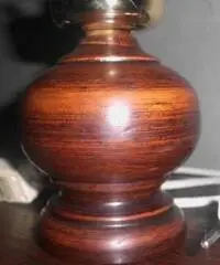 Lampada da tavolo in legno di epoca 900' - Biella Lampada da tavolo in legno di epoca 900' - Biella