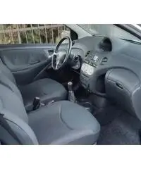 Toyota Yaris 1.3 64kw anno 2004, benzina