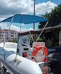 Gommone 4.20 completo di motore e carrello