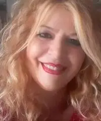 Aiut0 cuoco - fioraia - pulizie uffici Aiut0 cuoco - fioraia - pulizie uffici