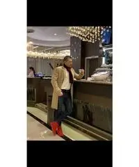 Cerco una donna seria per sposare. Cerco una donna seria per sposare.