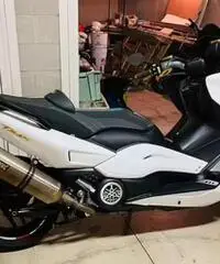 T MAX 500 anno 2009