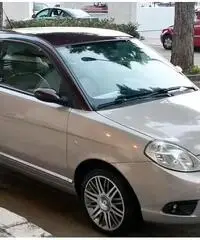 Lancia Ypsilon 1.3 MJT 75CV Platino PELLE BOSE