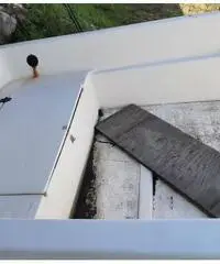 Lancia un vetroresina planante