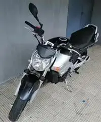 Suzuki gsr 600 ottime cond. Trattabile Suzuki gsr 600 ottime cond. Trattabile