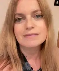 Babysitter - Tata - Maestra Inglese Babysitter - Tata - Maestra Inglese