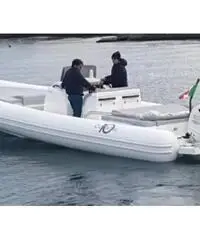 Gommone coastal 10, con due motori suzuki 300 Gommone coastal 10, con due motori suzuki 300